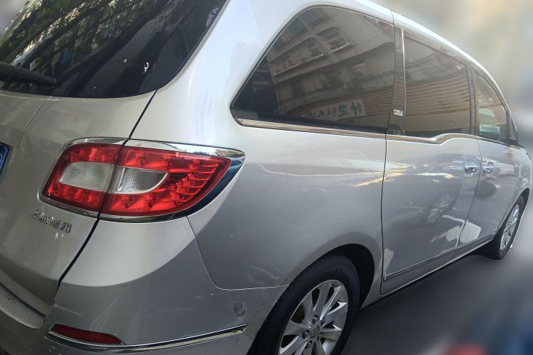 Used Buick GL8 2011 2.4L LT Luxury Business Executive Edition Rear Right 45 Deg