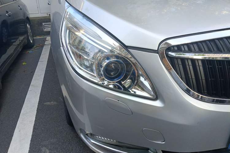Used Buick GL8 2011 2.4L LT Luxury Business Executive Edition Right Front Headlight