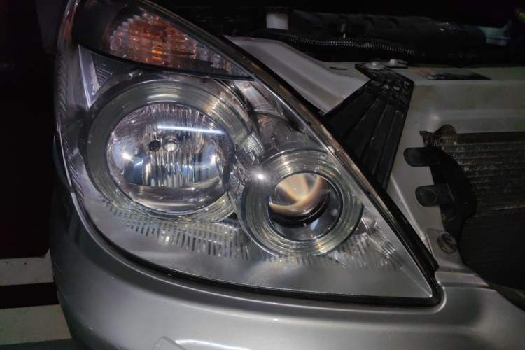 Used Buick GL8 2011 2.4L LT Executive Edition Right Front Headlight
