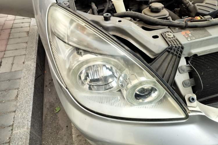 Used Buick GL8 2011 2.4L LT Executive Edition Right Front Headlight