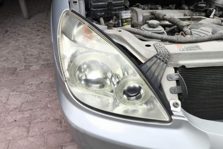 Used Buick GL8 2011 2.4L CT Comfort Edition Right Front Headlight