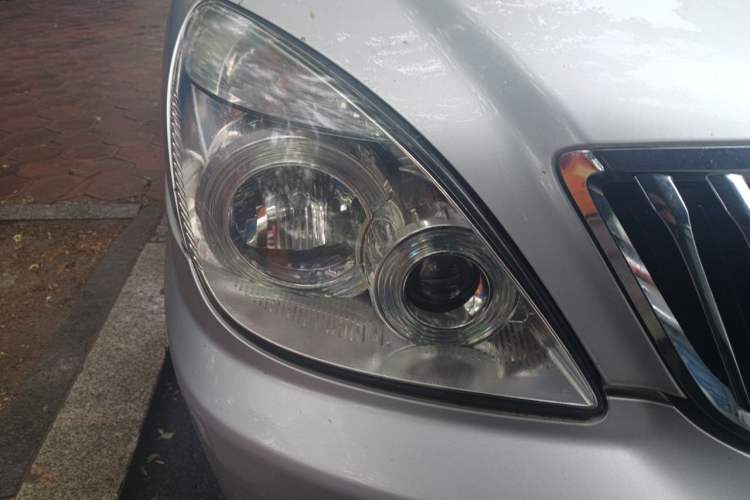 Used Buick GL8 2011 2.4L LT Executive Edition Right Front Headlight
