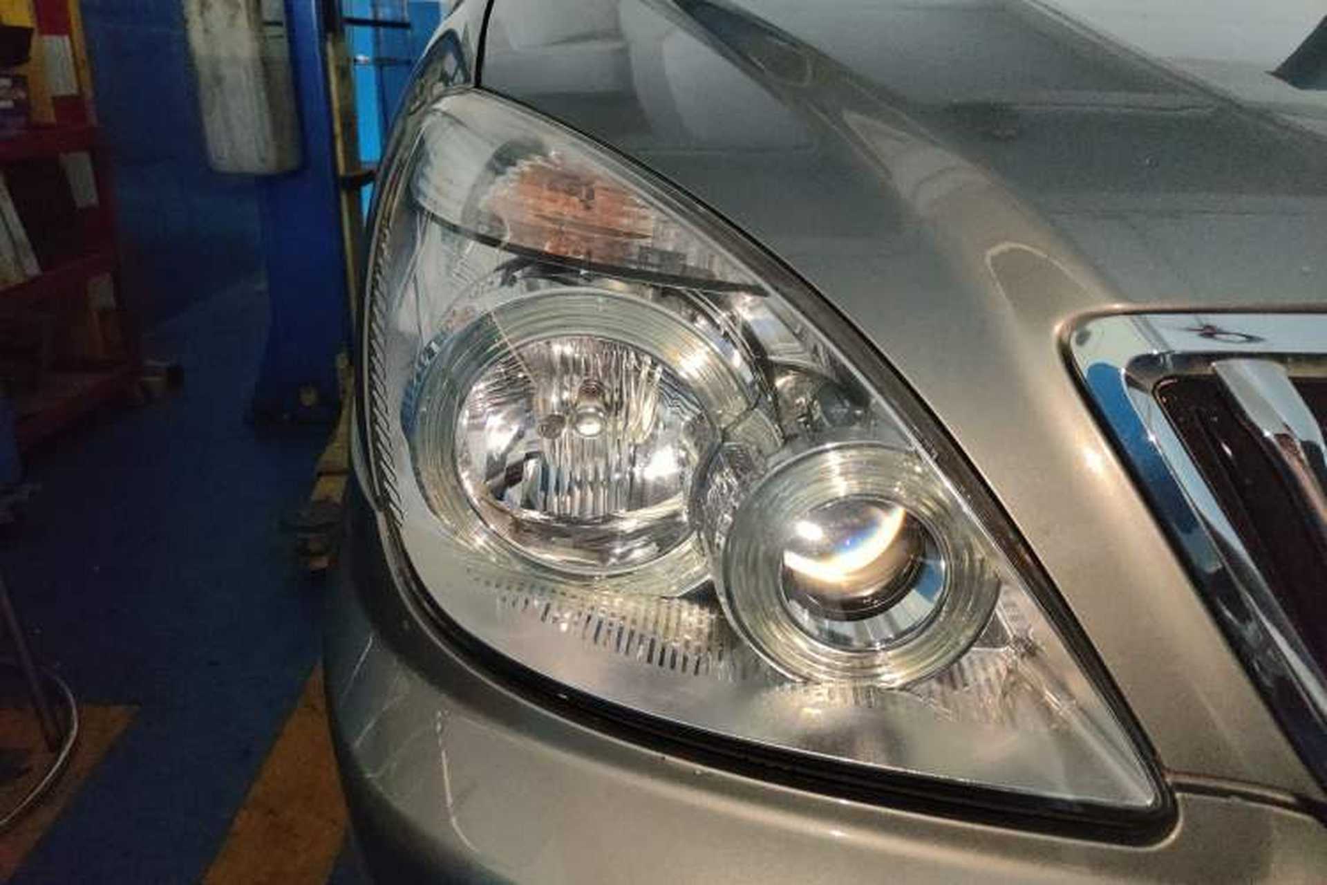 Used Buick GL8 2011 2.4L LT Executive Edition Right Front Headlight