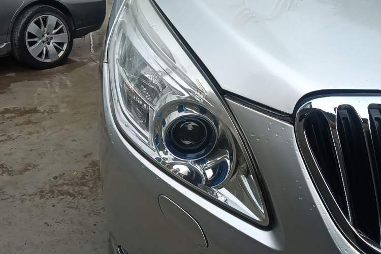 Used Buick GL8 2011 2.4L LT Luxury Business Executive Edition Right Front Headlight