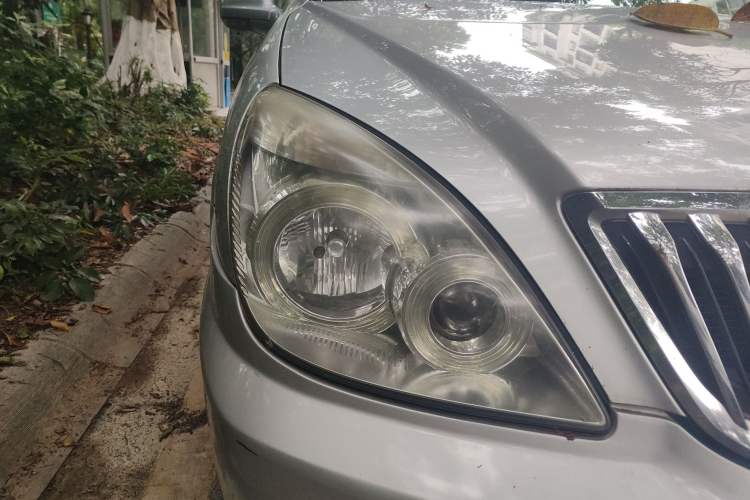 Used Buick GL8 2011 2.4L LT Executive Edition Right Front Headlight