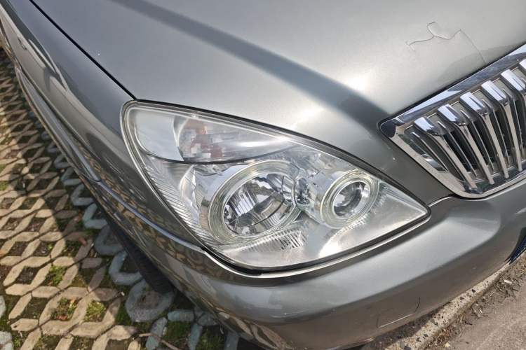Used Buick GL8 2011 2.4L CT Comfort Edition Right Front Headlight