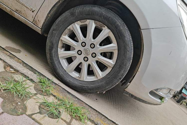 Used Buick GL8 2011 3.0L GT Luxury Business Haoya Edition Right Front Wheel Hub