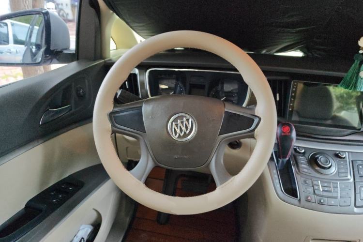 Used Buick GL8 2011 2.4L CT Luxury Business Comfort Edition Steering Wheel