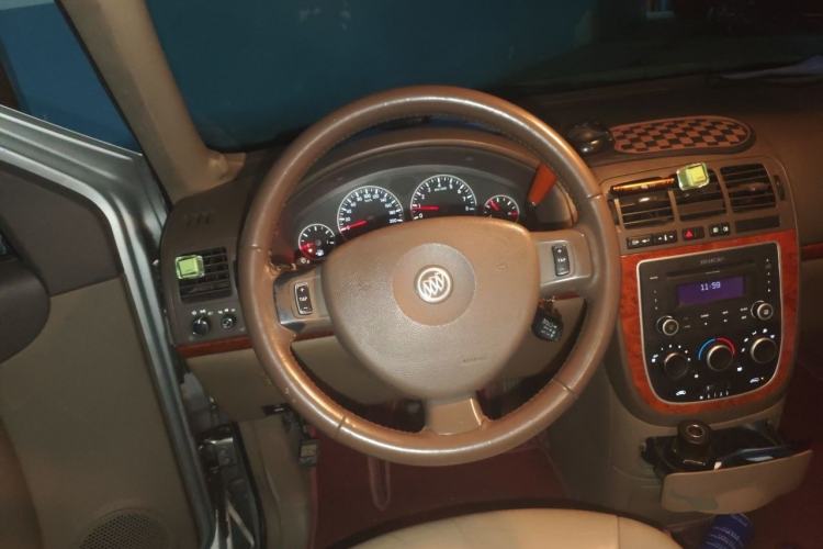 Used Buick GL8 2011 2.4L LT Executive Edition Steering Wheel