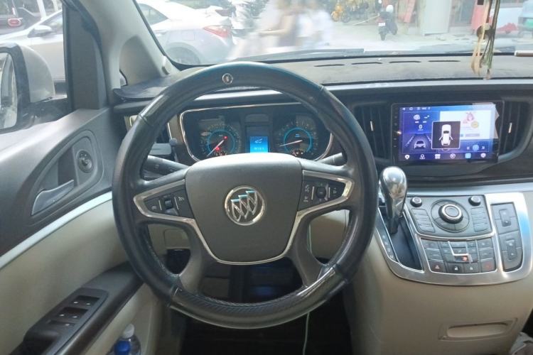 Used Buick GL8 2011 2.4L LT Luxury Business Executive Edition Steering Wheel