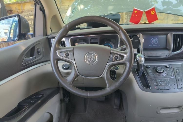 Used Buick GL8 2011 3.0L GT Luxury Business Haoya Edition Steering Wheel