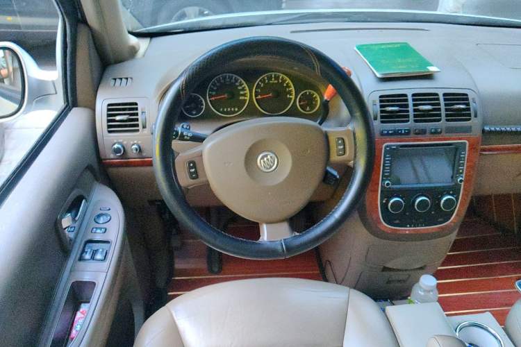 Used Buick GL8 2011 2.4L LT Executive Edition Steering Wheel