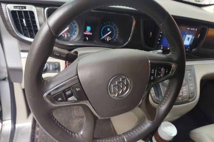 Used Buick GL8 2011 3.0L GT Luxury Business Haoya Edition Steering Wheel
