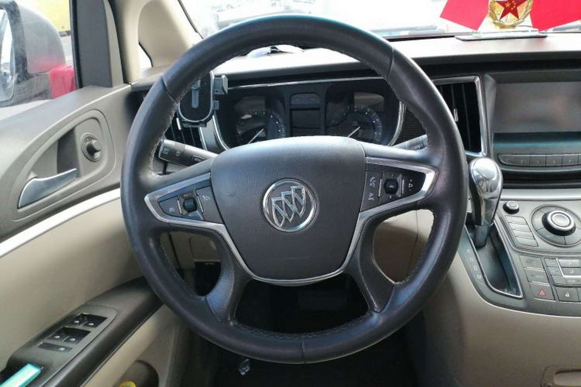 Used Buick GL8 2011 2.4L LT Luxury Business Executive Edition Steering Wheel