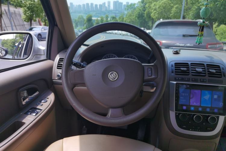 Used Buick GL8 2011 2.4L CT Comfort Edition Steering Wheel