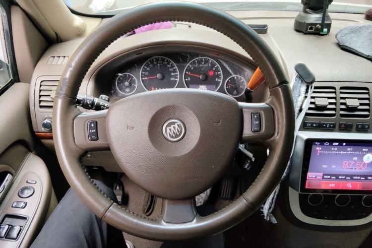 Used Buick GL8 2011 2.4L LT Executive Edition Steering Wheel