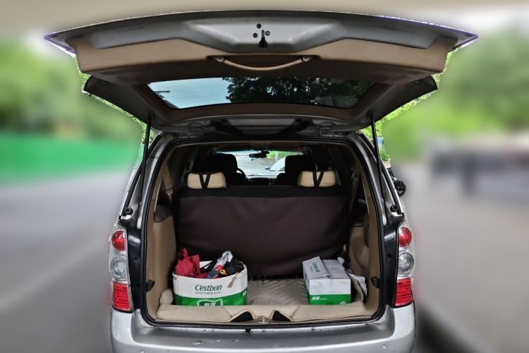 Used Buick GL8 2011 2.4L CT Comfort Edition Trunk
