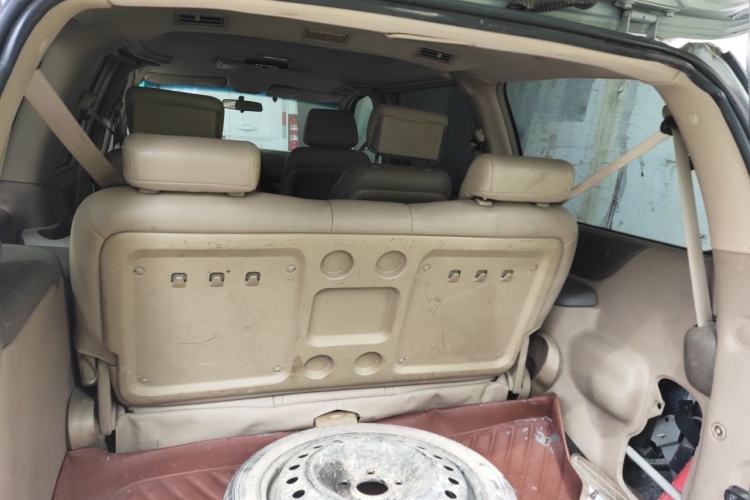 Used Buick GL8 2011 2.4L CT Comfort Edition Trunk