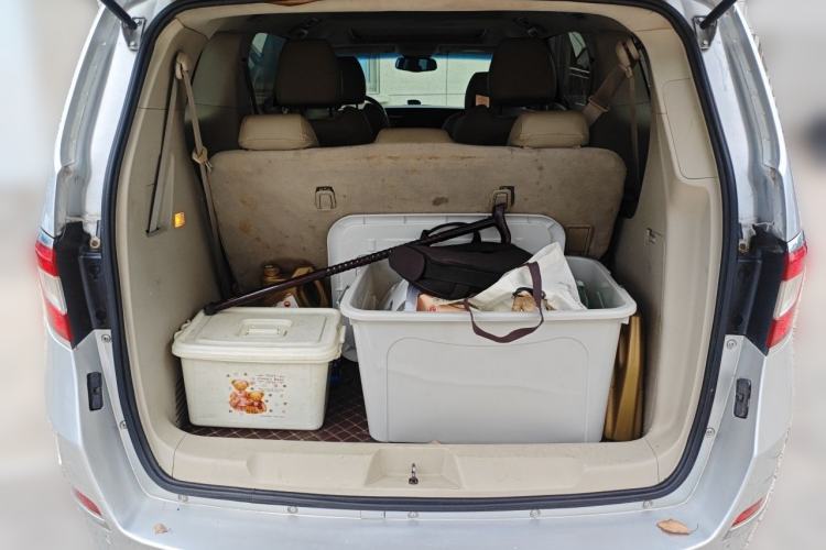 Used Buick GL8 2011 2.4L CT Luxury Business Comfort Edition Trunk