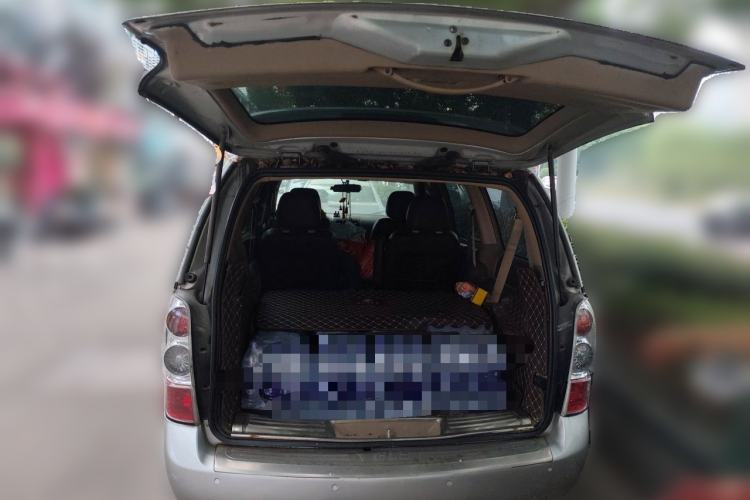 Used Buick GL8 2011 2.4L CT Comfort Edition Trunk