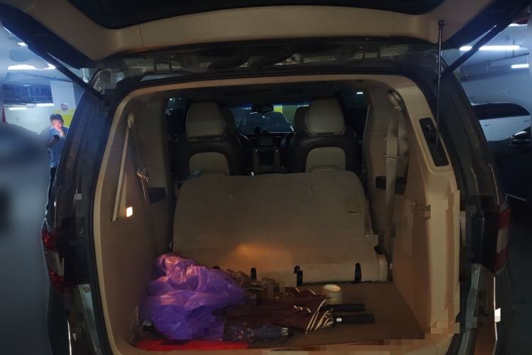 Used Buick GL8 2011 3.0L XT Luxury Business Flagship Edition Trunk