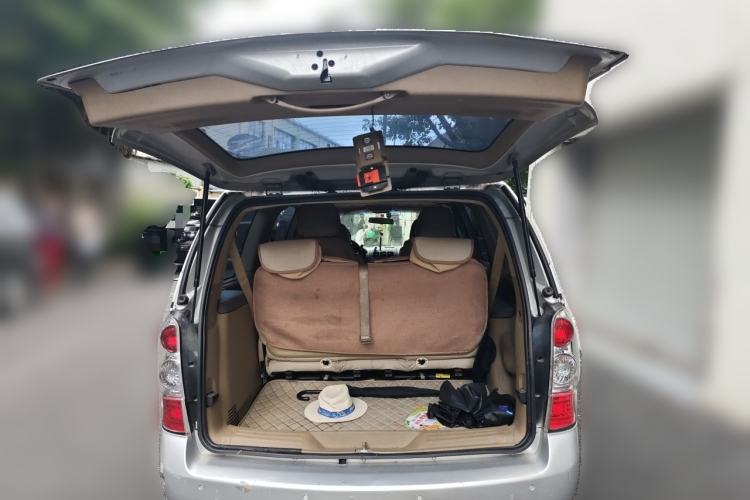 Used Buick GL8 2011 2.4L CT Comfort Edition Trunk