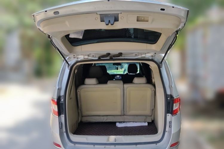 Used Buick GL8 2011 2.4L CT Luxury Business Comfort Edition Trunk