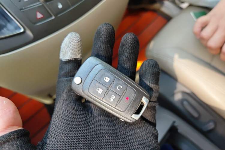 Used Buick GL8 2011 3.0L XT Luxury Business Flagship Edition Vehicle Key