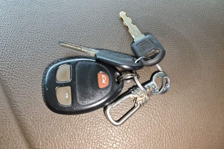 Used Buick GL8 2011 2.4L CT Comfort Edition Vehicle Key