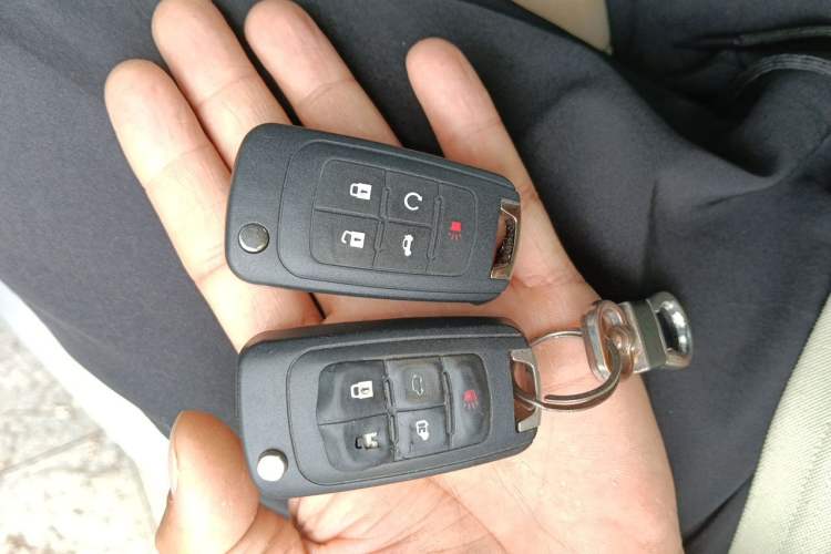 Used Buick GL8 2011 3.0L GT Luxury Business Haoya Edition Vehicle Key