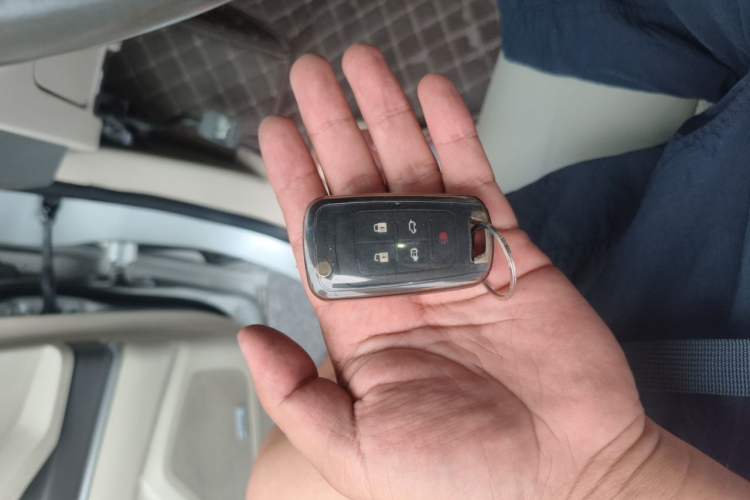 Used Buick GL8 2011 3.0L XT Luxury Business Flagship Edition Vehicle Key