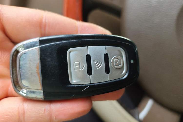 Used Buick GL8 2011 2.4L CT Comfort Edition Vehicle Key