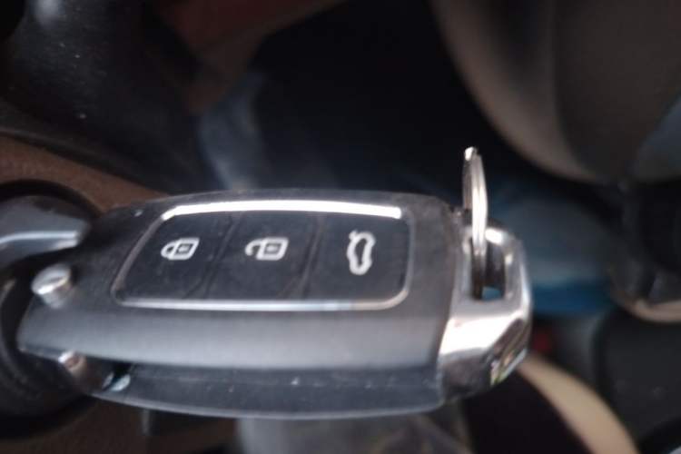 Used Buick GL8 2011 2.4L LT Executive Edition Vehicle Key