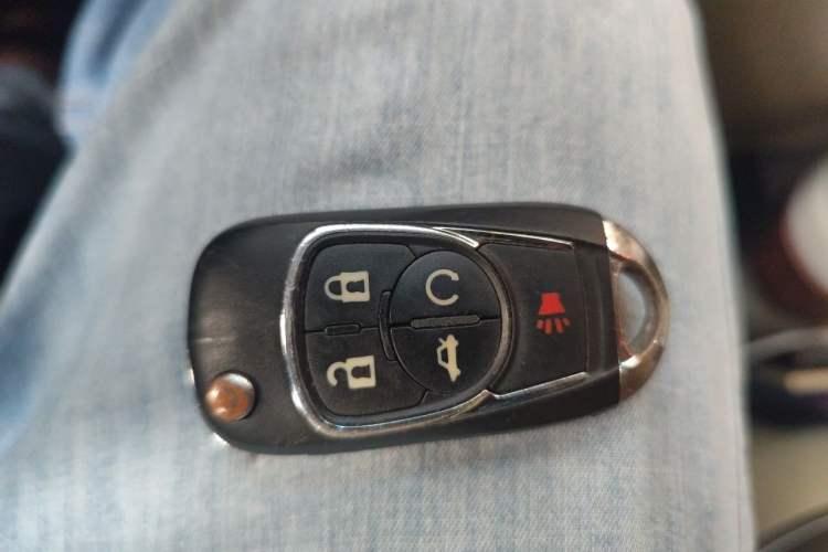 Used Buick GL8 2011 3.0L GT Luxury Business Haoya Edition Vehicle Key