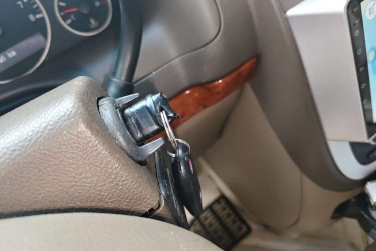 Used Buick GL8 2011 2.4L CT Comfort Edition Vehicle Key