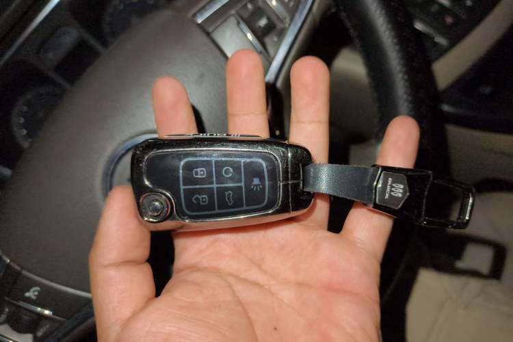 Used Buick GL8 2011 3.0L GT Luxury Business Haoya Edition Vehicle Key