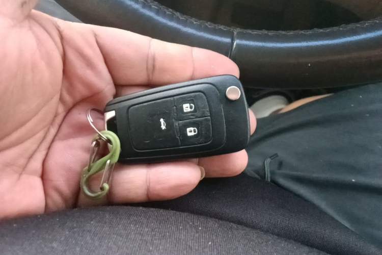 Used Buick GL8 2011 2.4L LT Luxury Business Executive Edition Vehicle Key