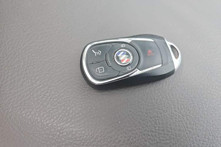 Used Buick GL8 2011 2.4L LT Luxury Business Executive Edition Vehicle Key