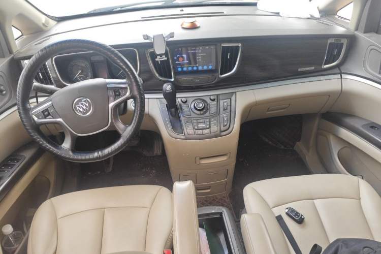 Used Buick GL8 2011 3.0L GT Luxury Business Haoya Edition Center Console