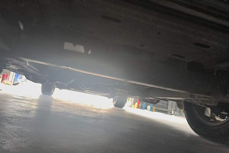 Used Buick GL8 2011 3.0L XT Luxury Business Flagship Edition Chassis Front