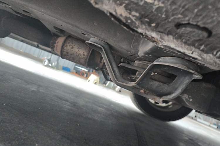 Used Buick GL8 2011 3.0L XT Luxury Business Flagship Edition Chassis Front Right