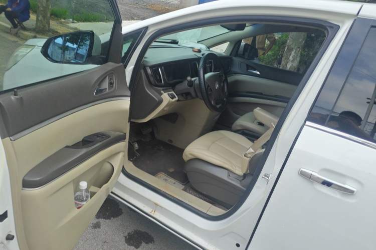 Used Buick GL8 2011 3.0L GT Luxury Business Haoya Edition Driver Seat