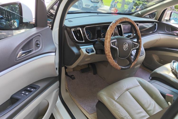 Used Buick GL8 2011 3.0L GT Luxury Business Haoya Edition Driver Seat