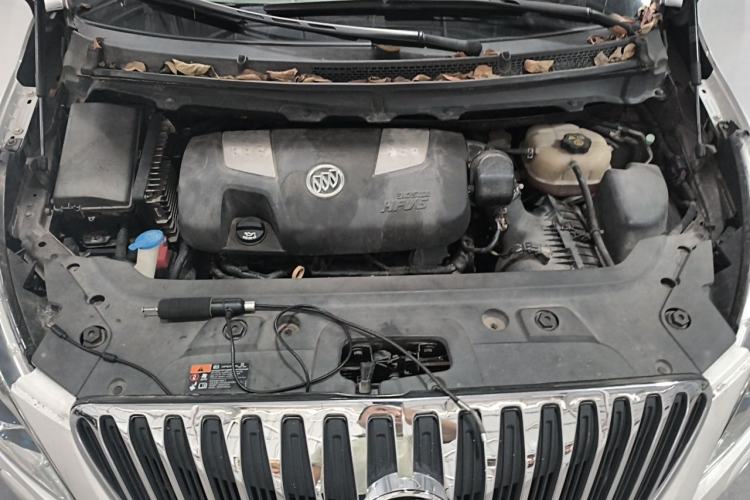 Used Buick GL8 2011 3.0L XT Luxury Business Flagship Edition Engine Bay