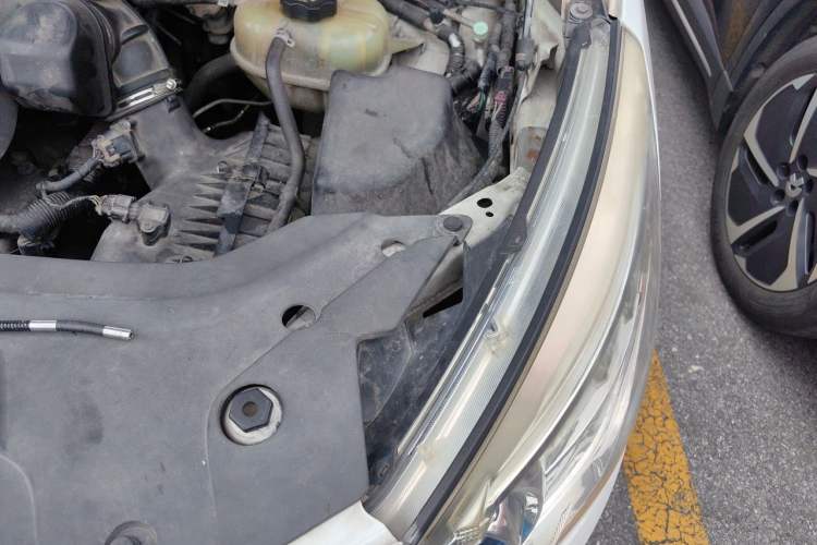 Used Buick GL8 2011 3.0L XT Luxury Business Flagship Edition Engine Bay Left