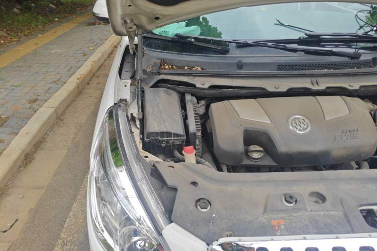 Used Buick GL8 2011 3.0L GT Luxury Business Haoya Edition Engine Bay Right