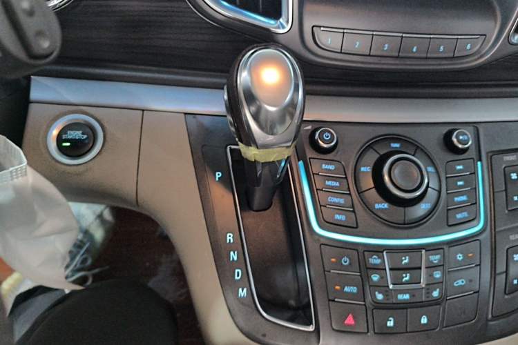 Used Buick GL8 2011 3.0L XT Luxury Business Flagship Edition Gear Lever
