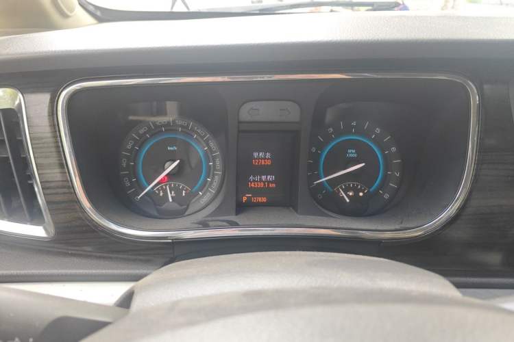 Used Buick GL8 2011 3.0L GT Luxury Business Haoya Edition Instrument Cluster