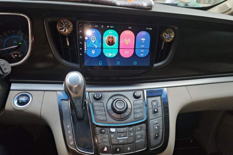 Used Buick GL8 2011 2.4L LT Luxury Business Executive Edition Audio And AC Panel