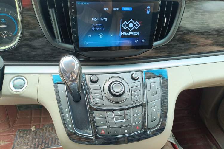 Used Buick GL8 2011 2.4L CT Luxury Business Comfort Edition Audio And AC Panel